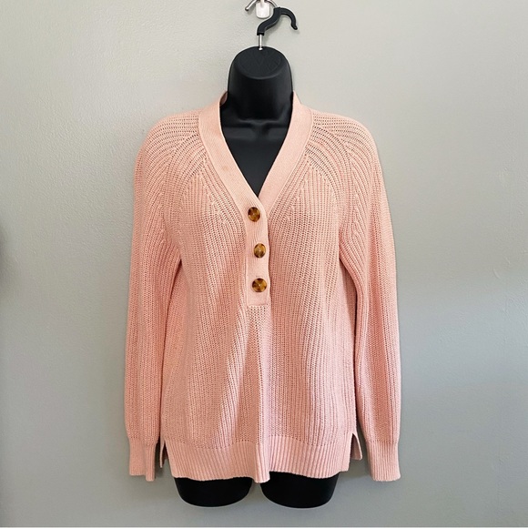 Loft Outlet pink button front sweater - Picture 2 of 6